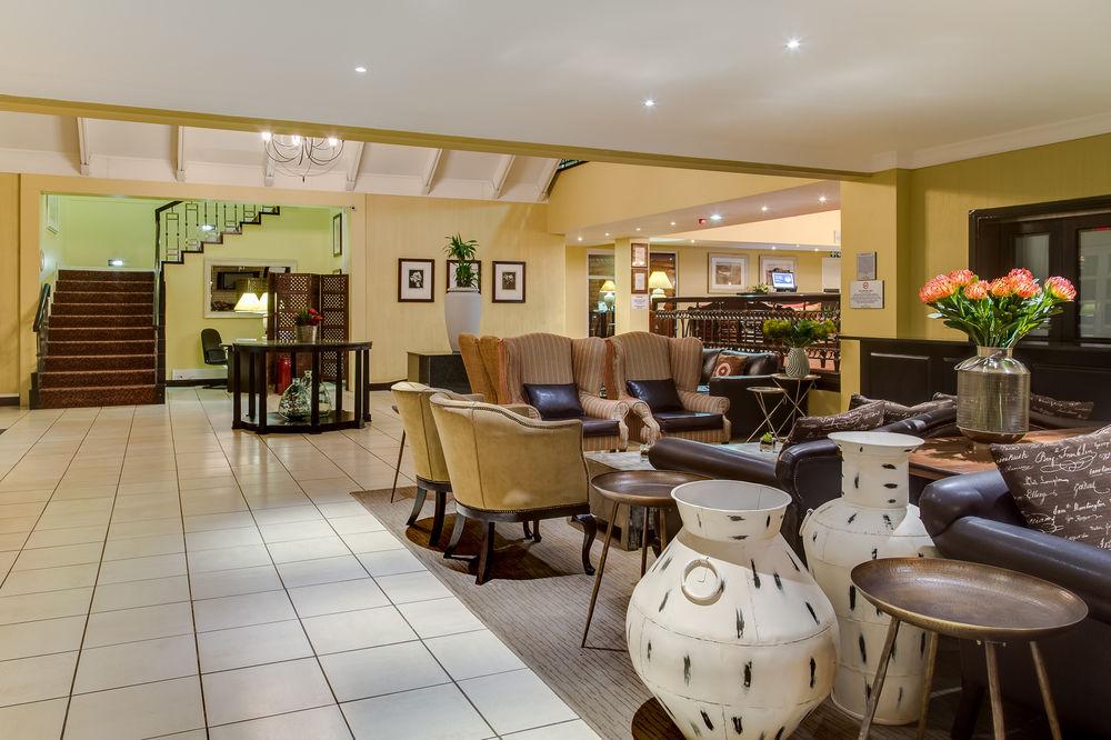 Protea Hotel By Marriott Bloemfontein Esterno foto
