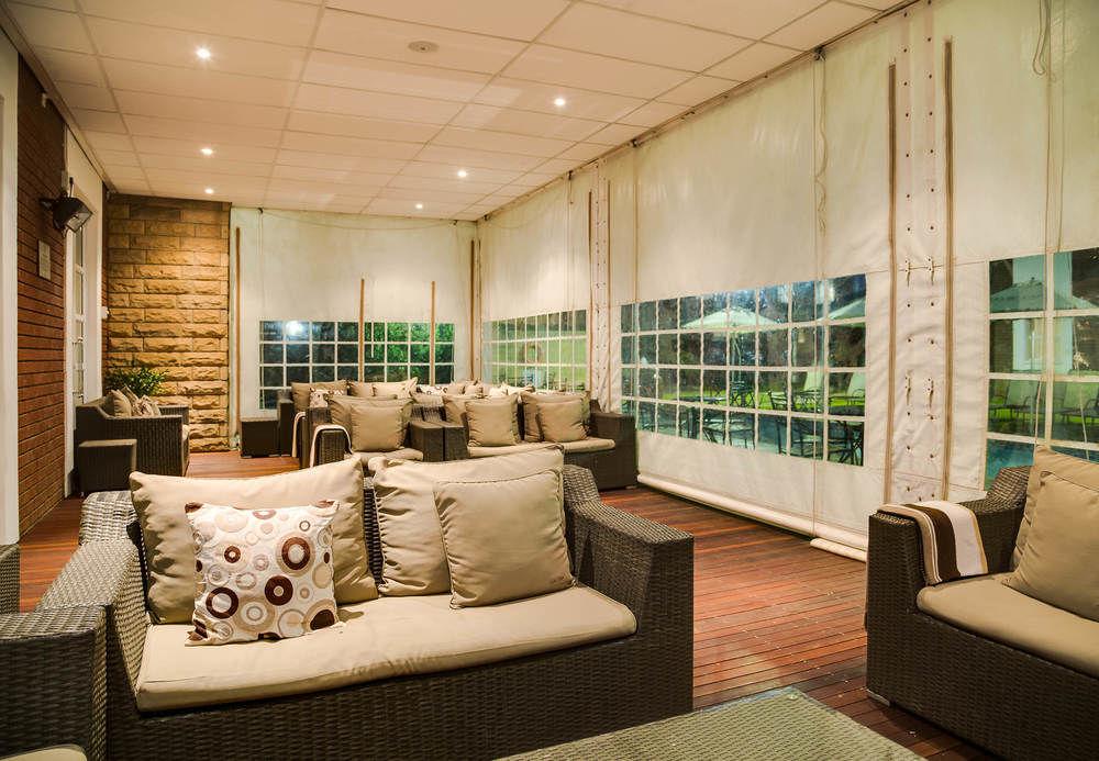Protea Hotel By Marriott Bloemfontein Esterno foto