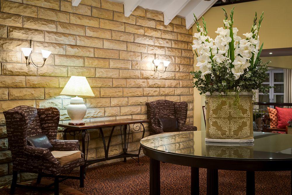 Protea Hotel By Marriott Bloemfontein Esterno foto