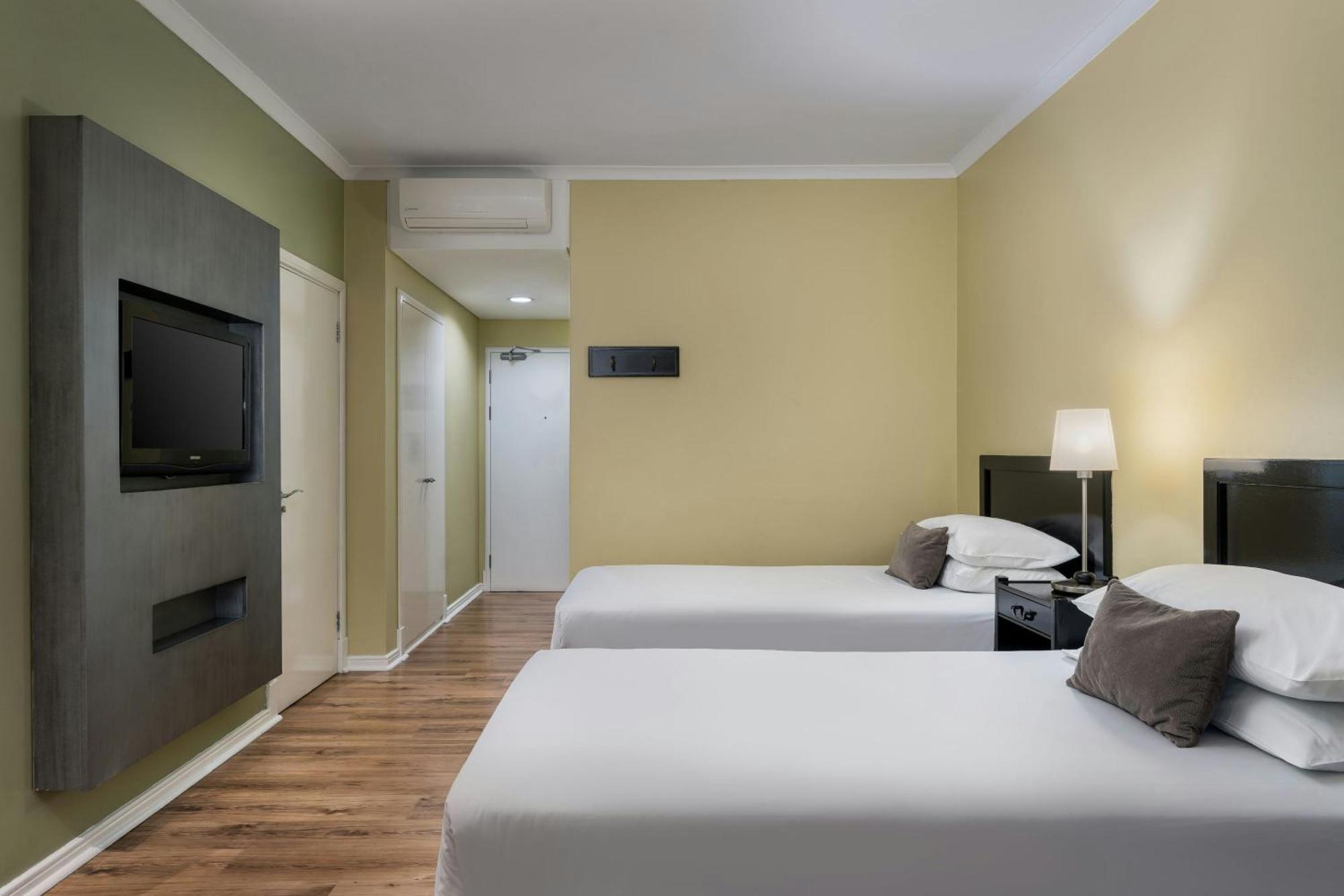 Protea Hotel By Marriott Bloemfontein Esterno foto