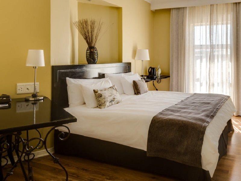 Protea Hotel By Marriott Bloemfontein Esterno foto